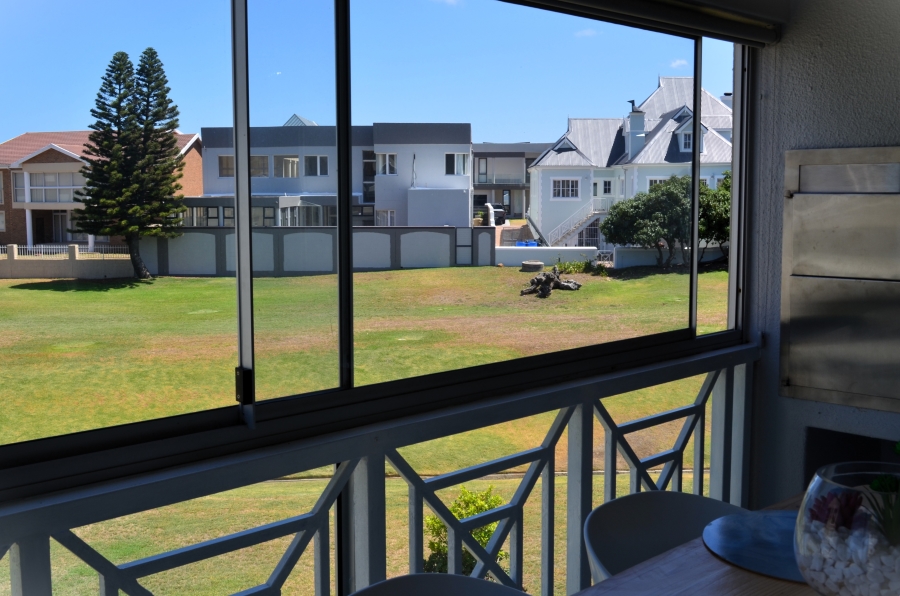 To Let 3 Bedroom Property for Rent in Greenways Golf Estate Western Cape